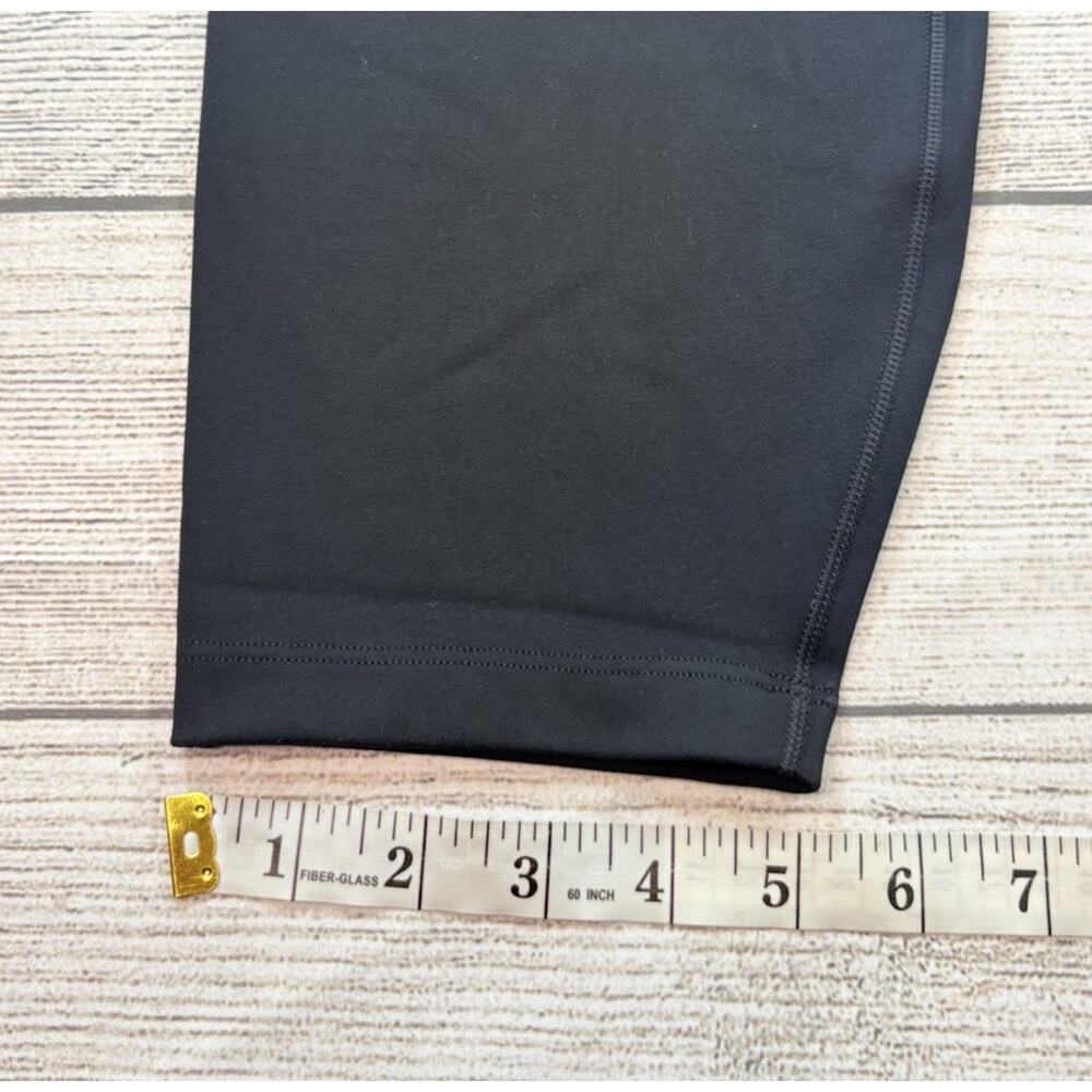 Nike One Women's High-Waisted 7/8 Leggings with Pockets Black Size 3X - Picture 2 of 11